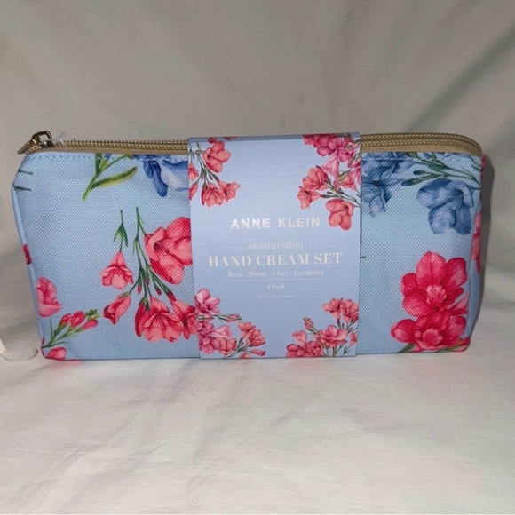 Anne Klein Handbags - Anne Klein Blue Floral Women's 4 Pk Hand Cream Set NWOT